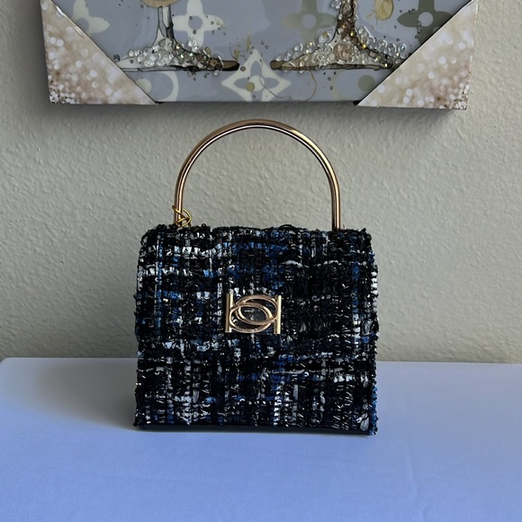 Kamala Top Handle Tweed Mini Crossbody5.5Wx5H Black - Picture 13 of 15